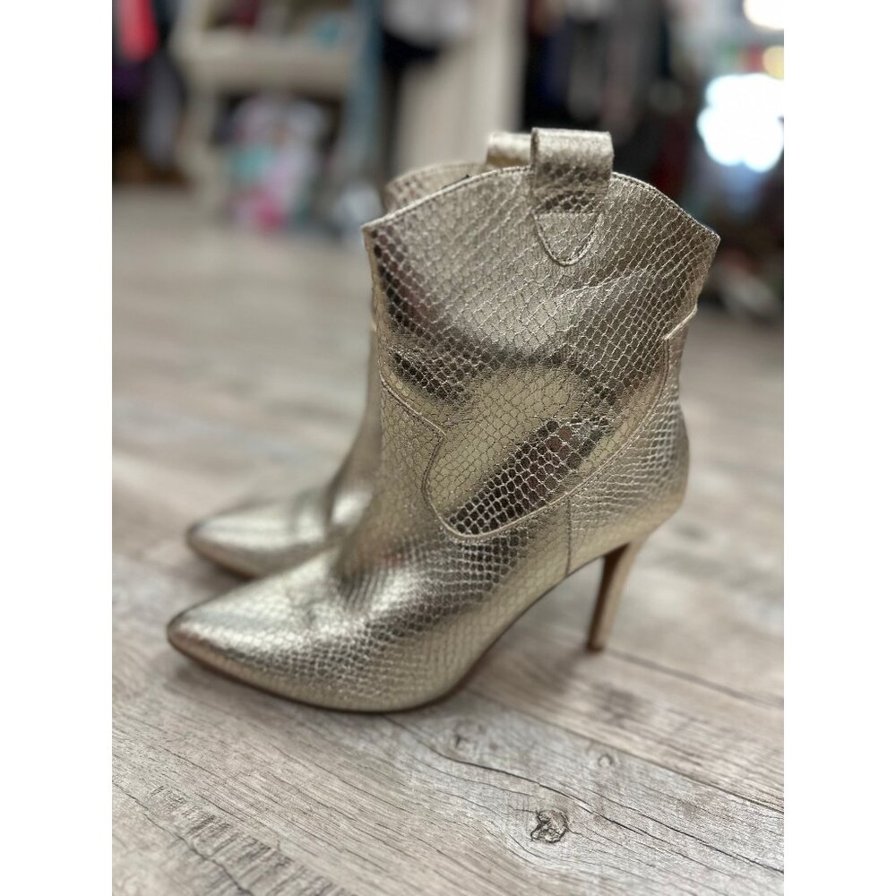 ShuShop Metallic Gold Heeled Boots in 6
